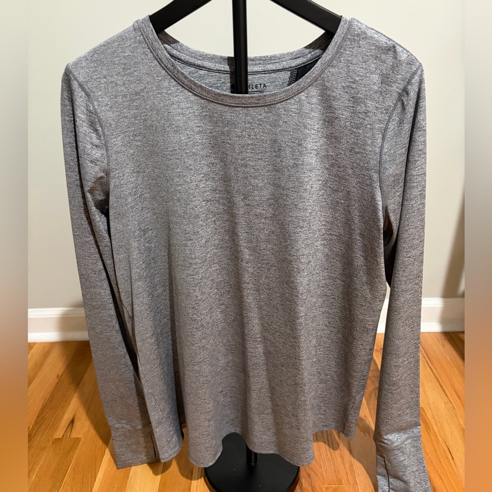 Athleta Heather Gray Long Sleeve Tee
